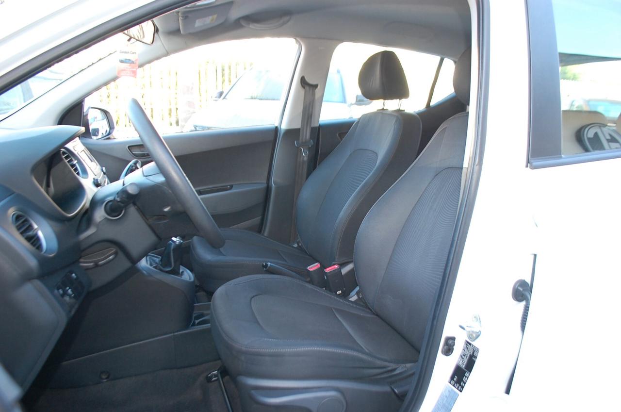 Hyundai i10 1.0 Bz 67CV Comfort Uff Italy Led USB Clima