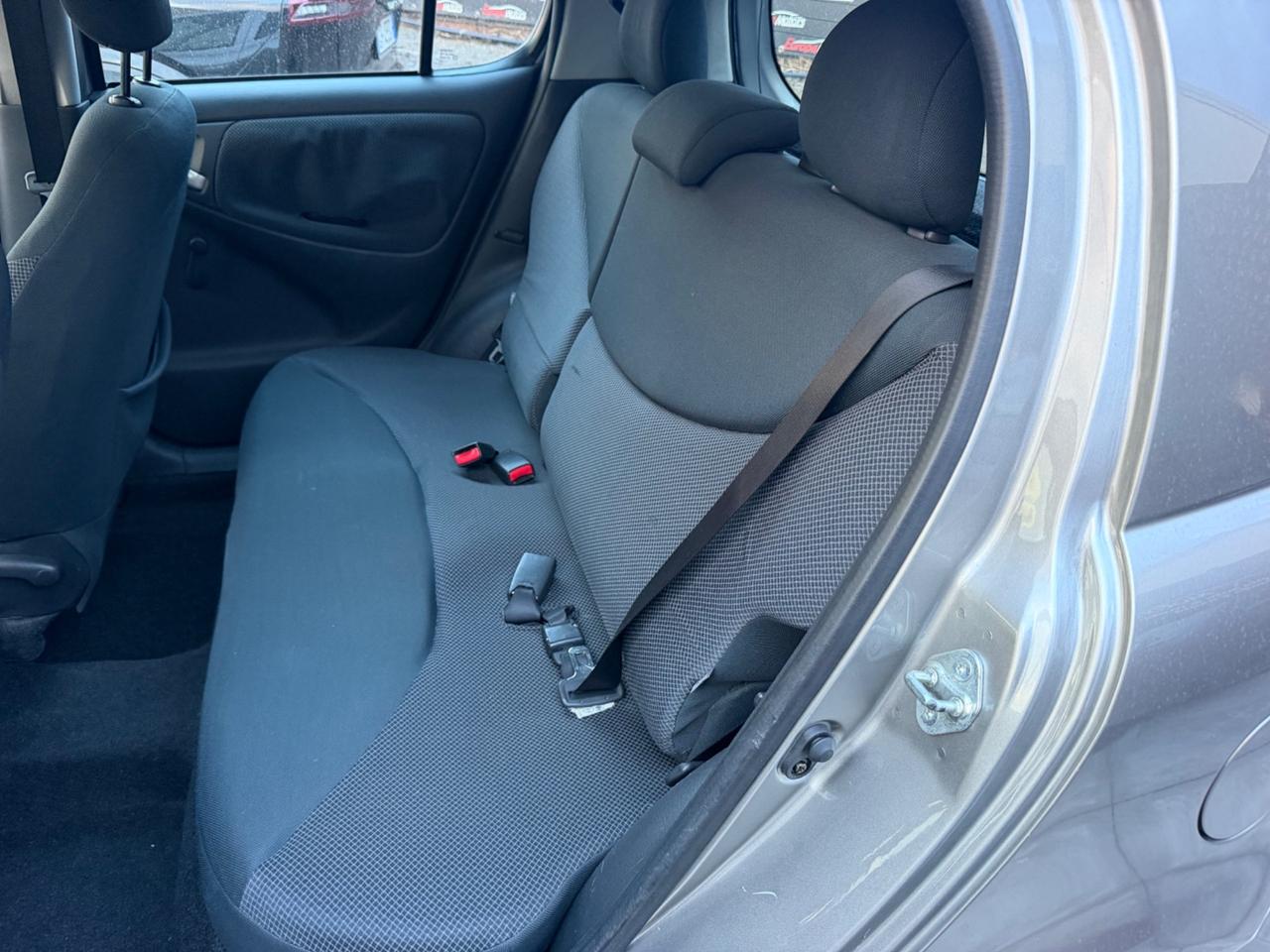 Toyota Yaris 1.3i 16V cat 5 porte Sol Blue