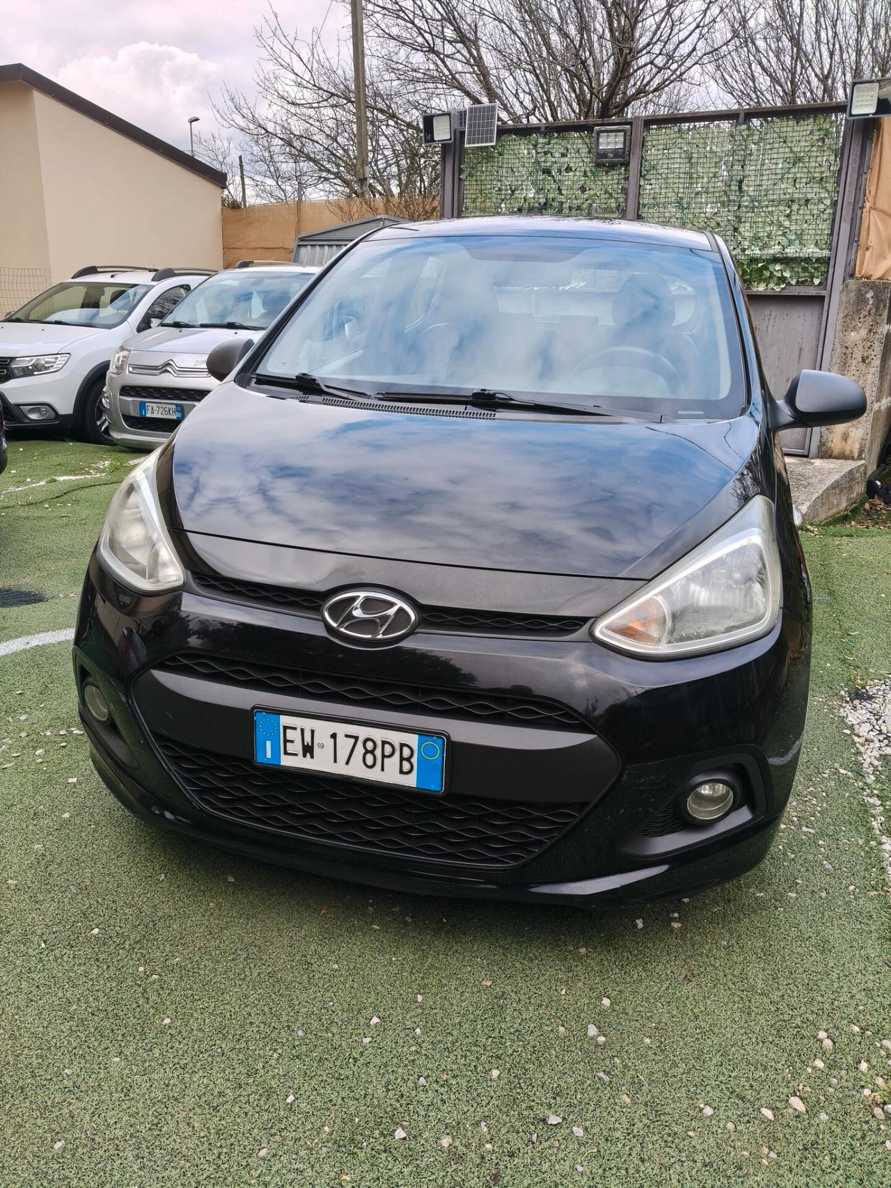 Hyundai i10 1.0 GPL DI SERIE FULL OPTIONAL