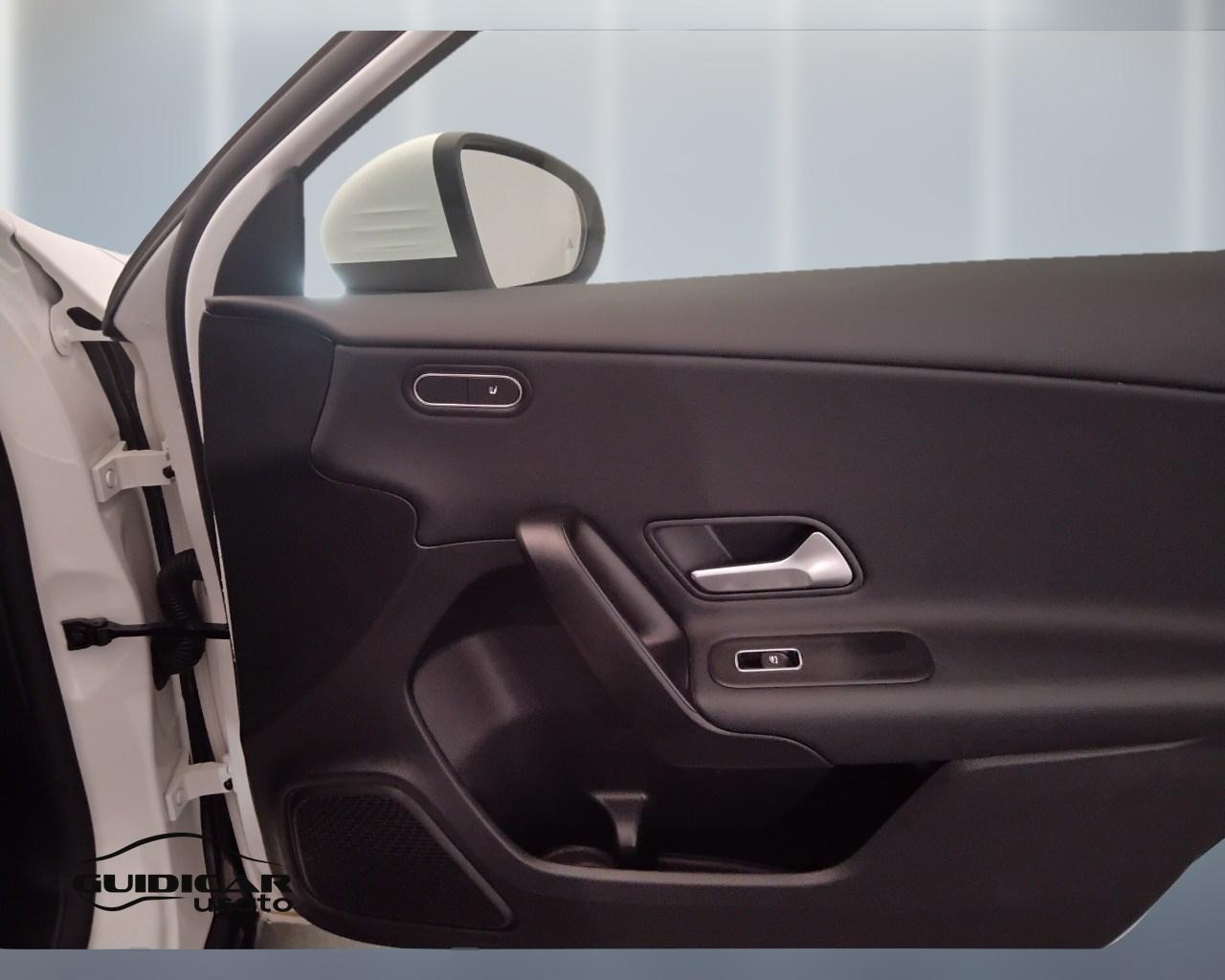 Mercedes-Benz Classe A - W177 2023 - A 180 d Advanced auto