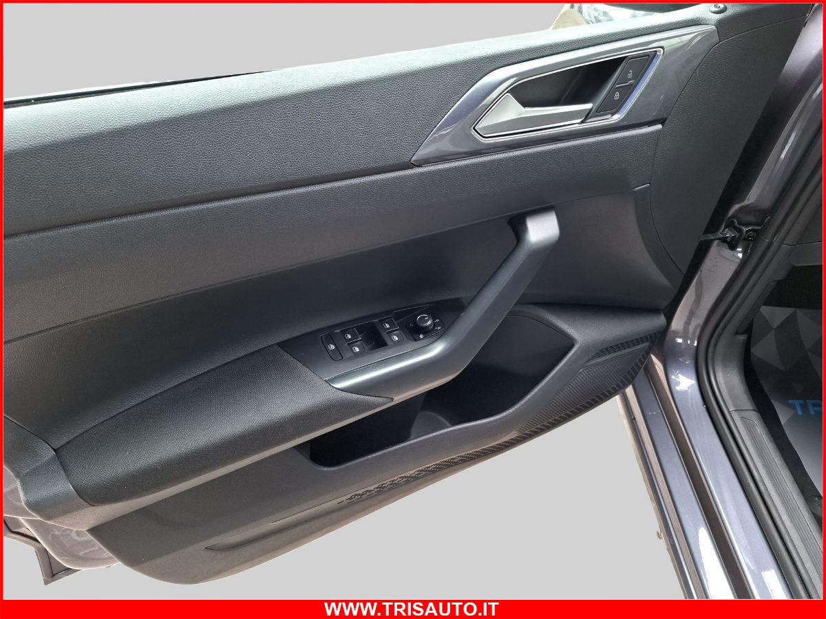 VOLKSWAGEN Polo 1.0 TSI Style NEOPATENTATI (FULL LED+NAVI)