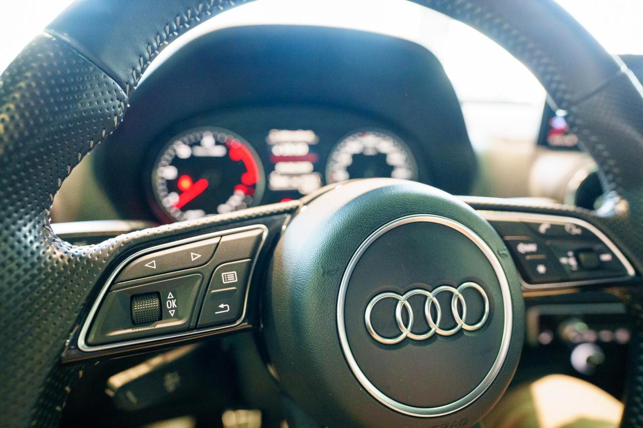Audi Q2 1.6 TDI S line Edition