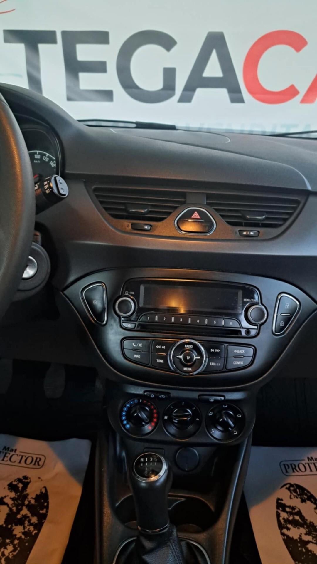 Opel Corsa 1.2 5 porte