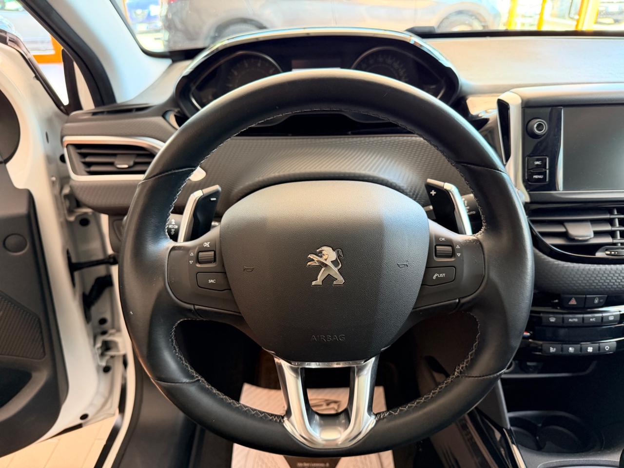 Peugeot 2008 1.2benz 82cv Autom. Gancio Tr