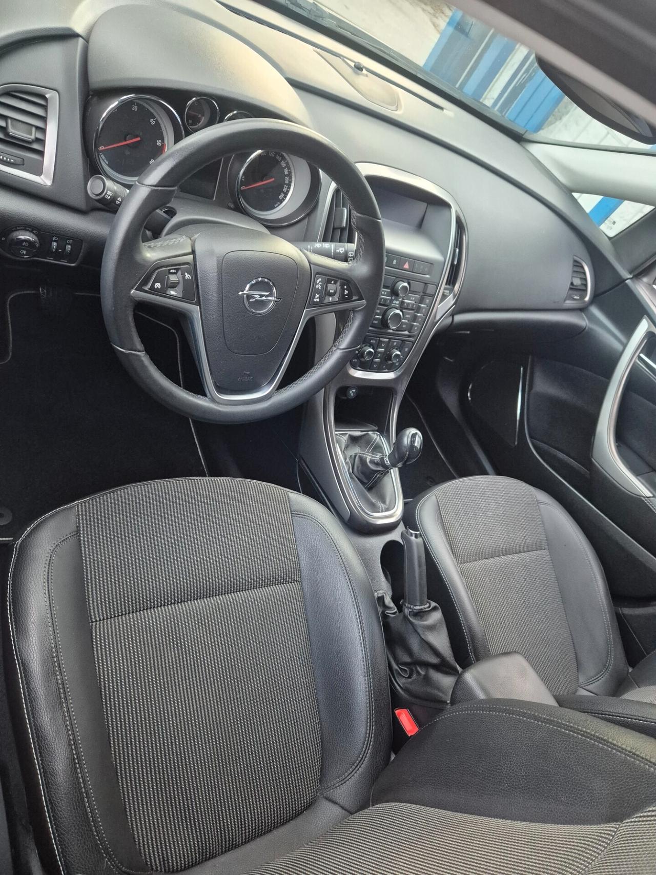 Opel Astra 1.7 CDTI COSMO UNICO PROPRIETARIO