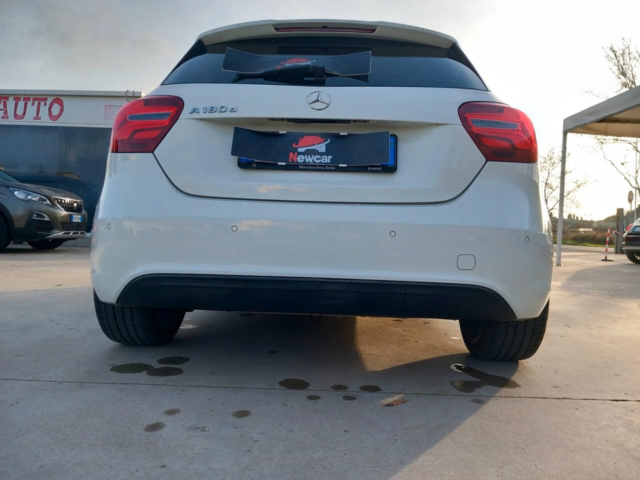 Mercedes-benz A 180 d Sport tenuta in maniera maniacale r 18 led pelle