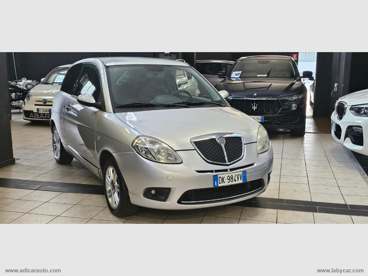 LANCIA Ypsilon 1.4 16V Oro Bianco