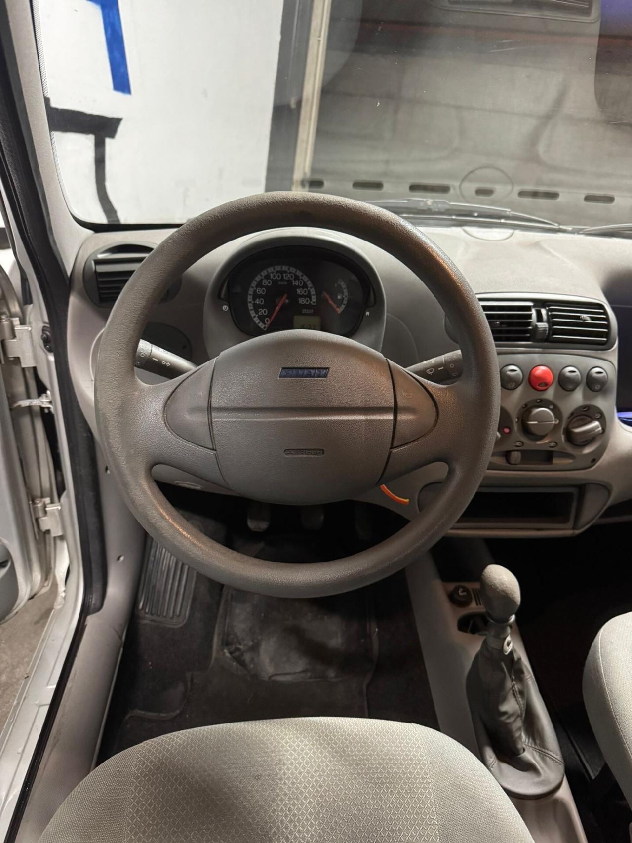 Fiat 600 1.1 Active 2009