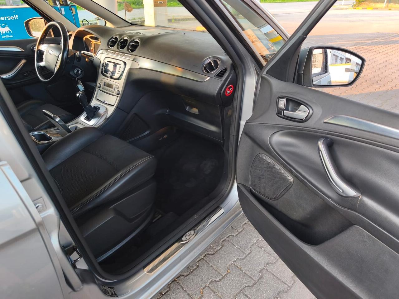 Ford S-Max 2.0 TDCi 140CV Titanium Accetto Permute