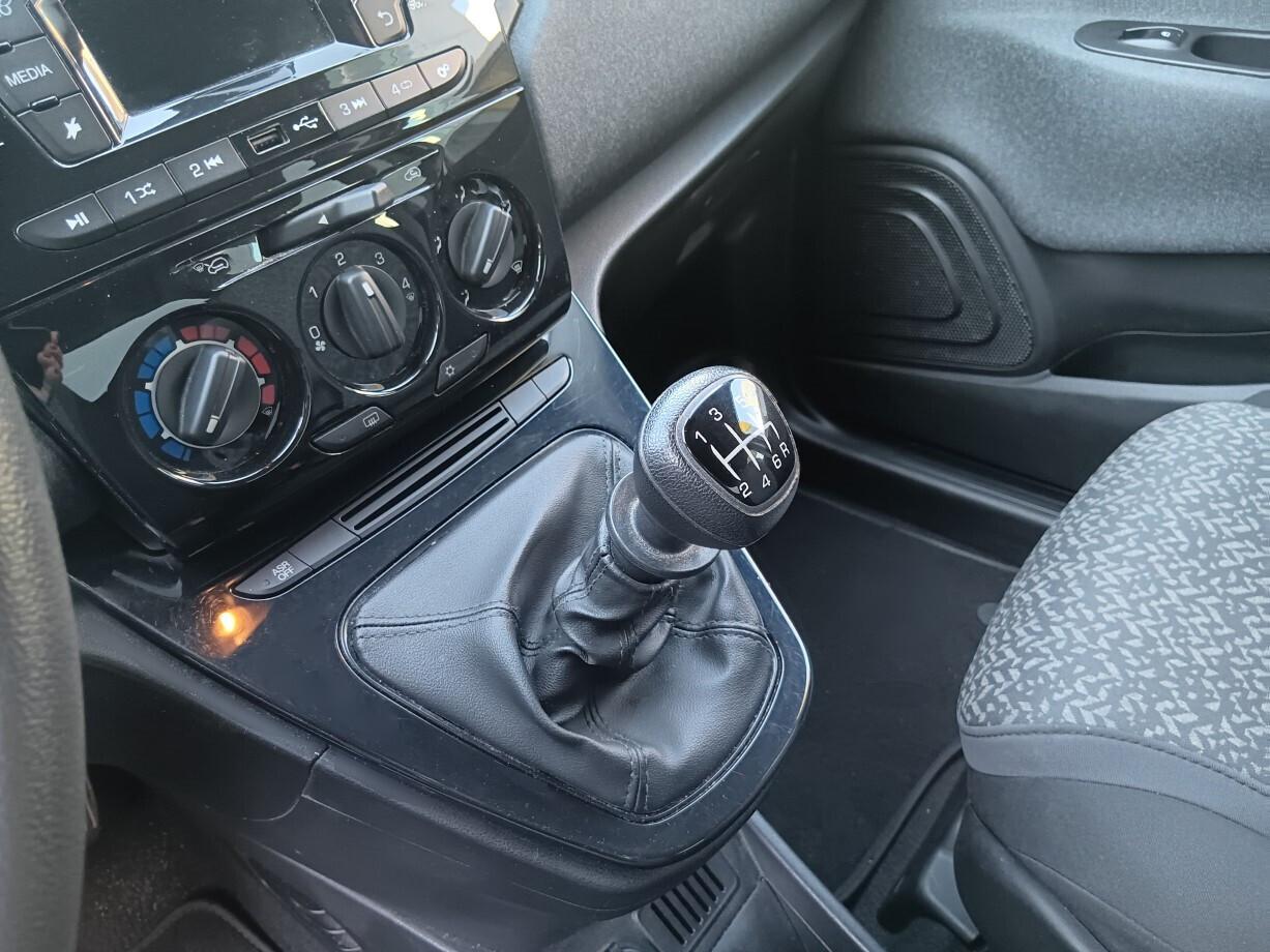 Lancia Ypsilon Hybrid Silver 1.0 (70 cv)