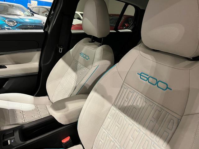 FIAT 600 Hybrid 136 CV DCT MHEV La Prima