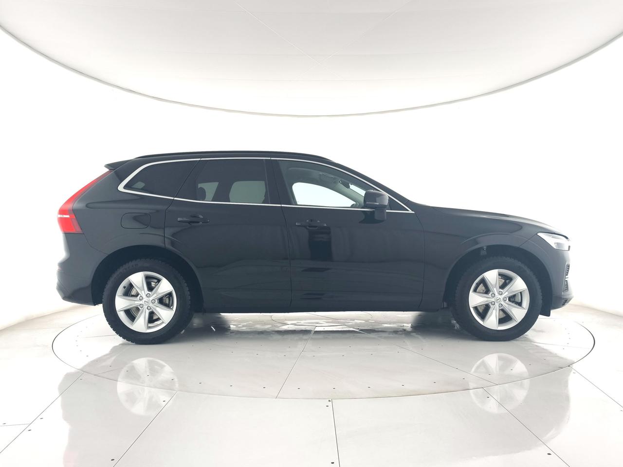 VOLVO XC60 2.0 b4 Momentum Pro awd auto CAMERA+C18"