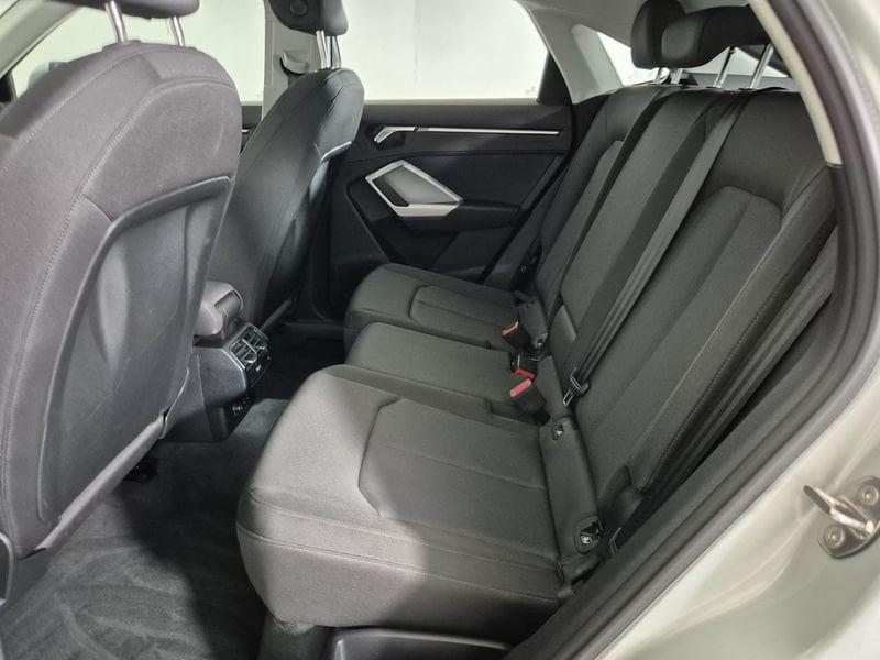 Audi Q3 I 2019 Sportback Diesel Sportback 35 2.0 tdi Business Plus s-tronic