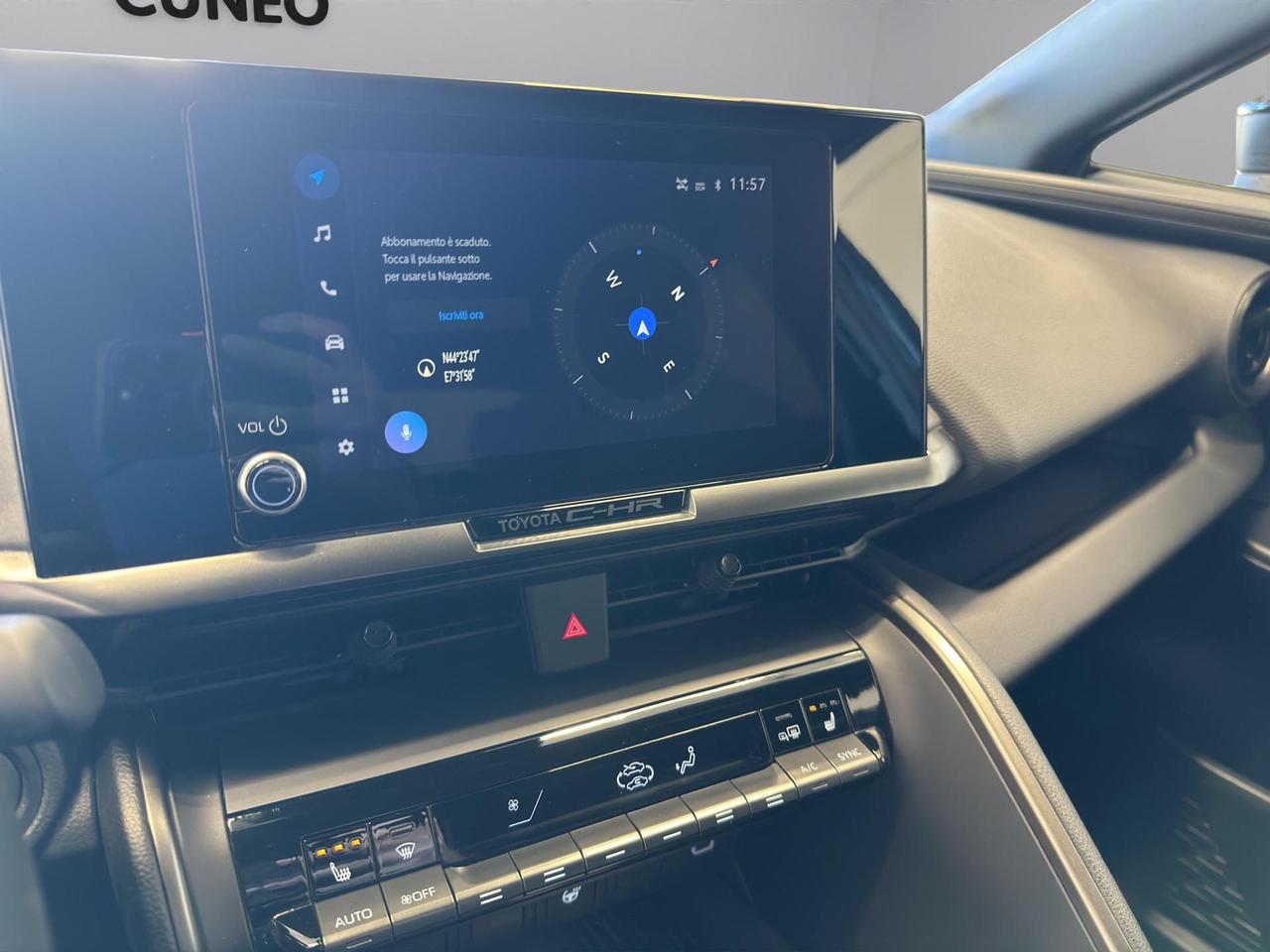 Toyota C-HR 2.0 phev Trend eco fwd e-cvt