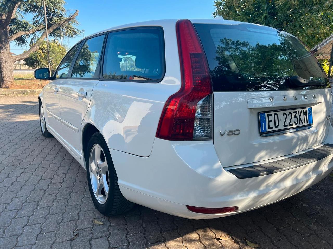 Volvo V50 D4 R-design