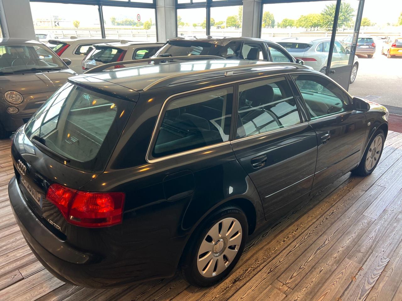 AUDI A4 1.9 TDI 115CV