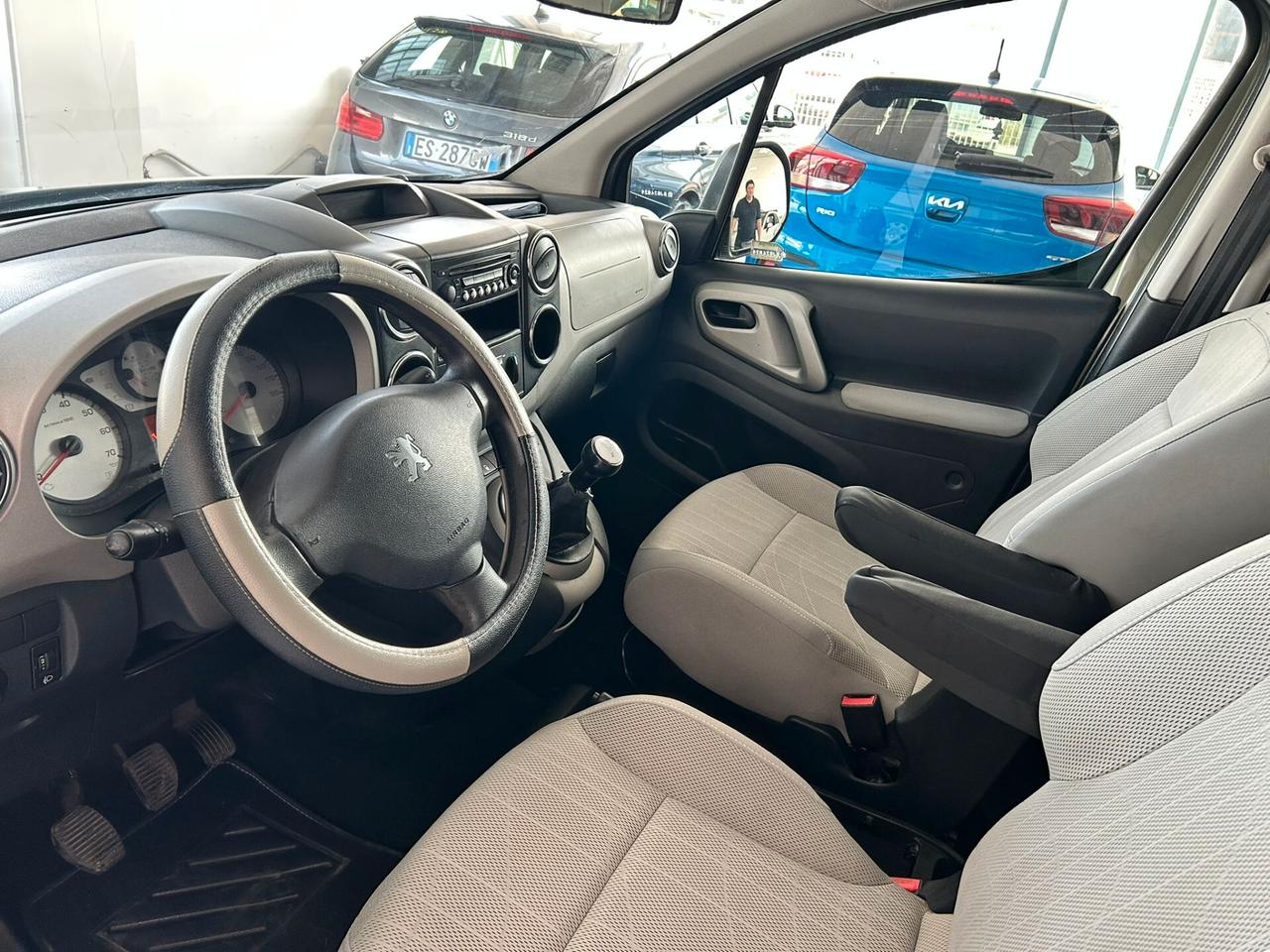 Peugeot Partner Tepee 1.6HDi x neopatentati 2011