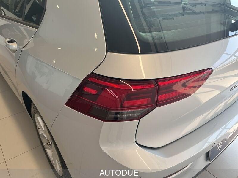 Volkswagen Golf VIII 2020 1.0 etsi evo Life 110cv dsg