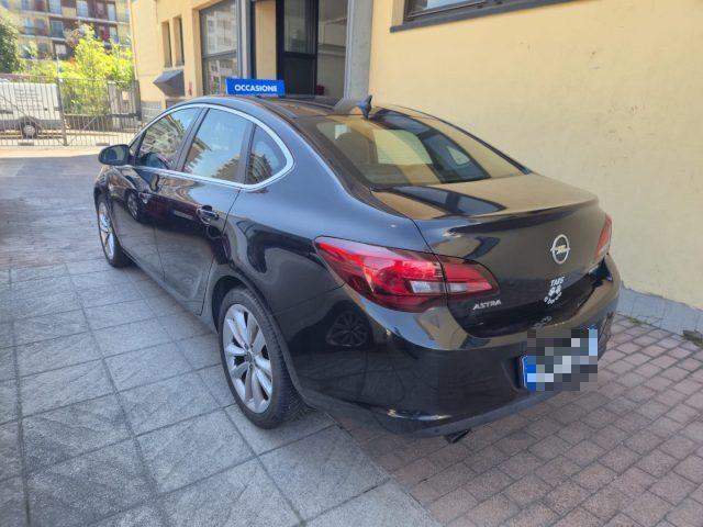 OPEL Astra 1.4 100CV 5 porte Cosmo sedan