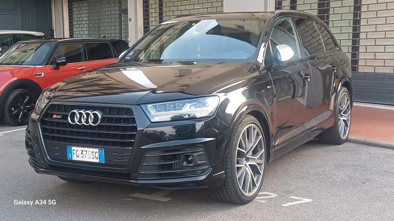 Audi Q7 SQ7 4.0 V8 TDI QUATTRO S-LINE