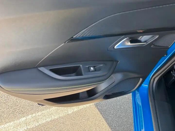 Peugeot 2008 PureTech 130 S&S GT
