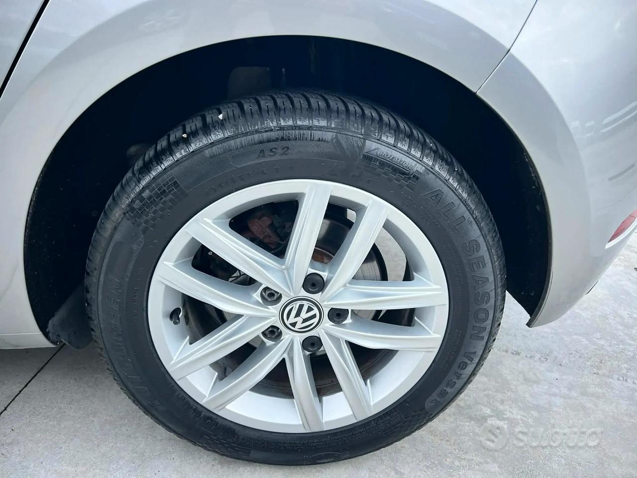 Volkswagen Golf 1.6 TDI 115 CV 5p. -CARPLAY-LED