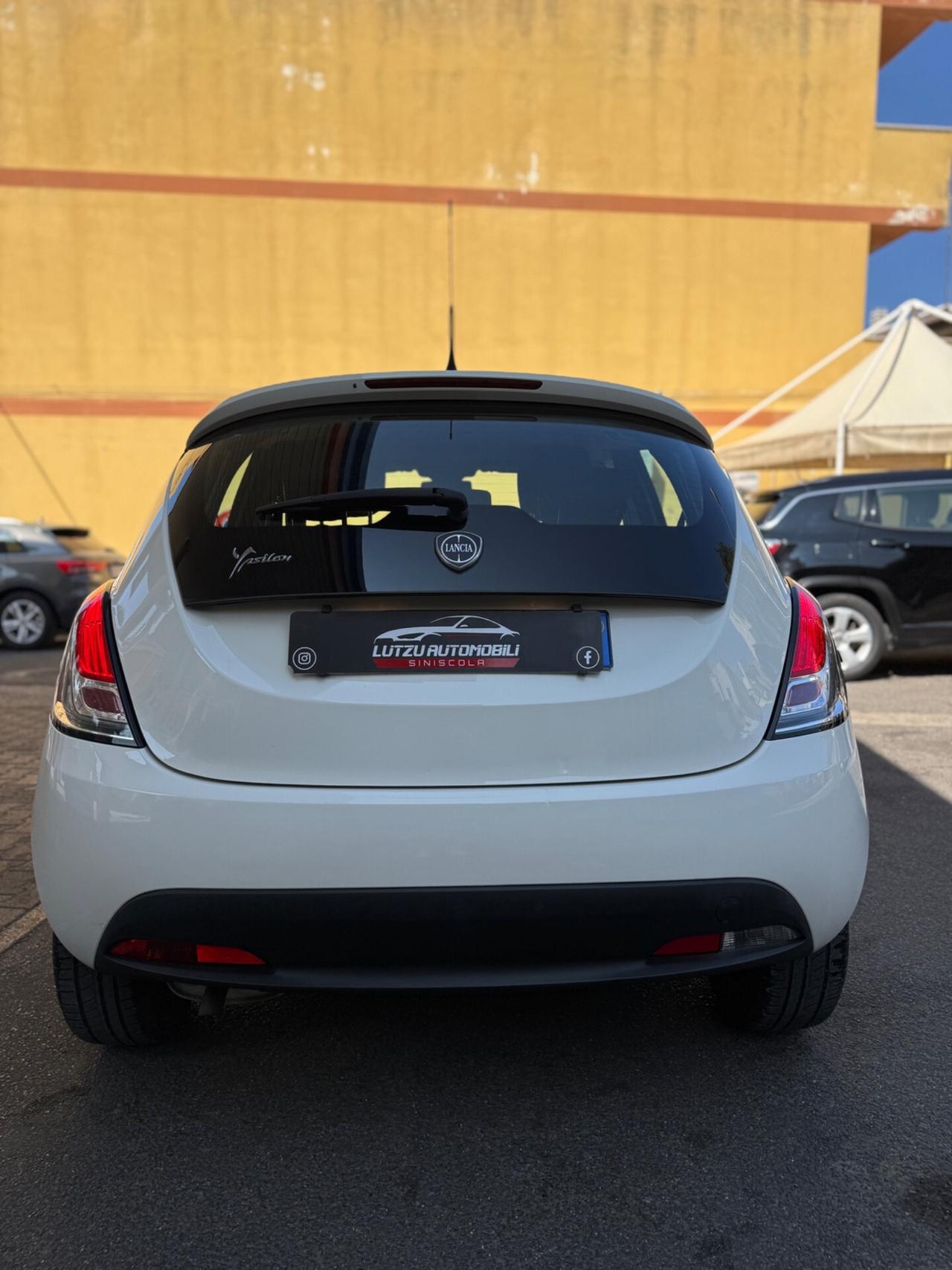 Lancia Ypsilon 1.2 69 CV 5 porte Elefantino Blu OK NEOPATEN