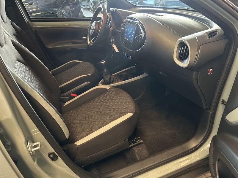 Toyota Aygo X Aygo X 1.0 VVT-i 72 CV 5 porte Trend