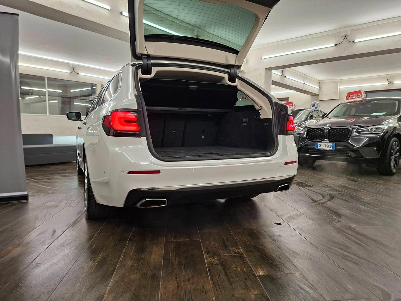 Bmw 520d xDrive Luxury auto 48v touring