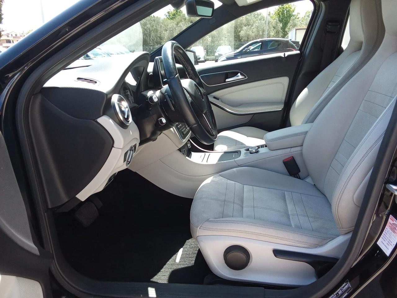 MERCEDES CLASSE A 180 BZ 122 CV BLUEEFFICIENCY PREMIUM AUTO