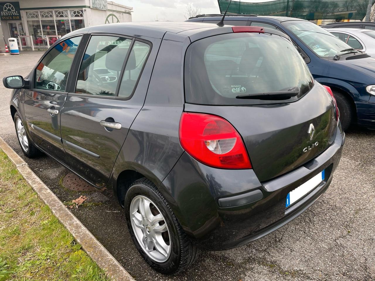 Renault Clio 1.2 16V 5 porte Confort