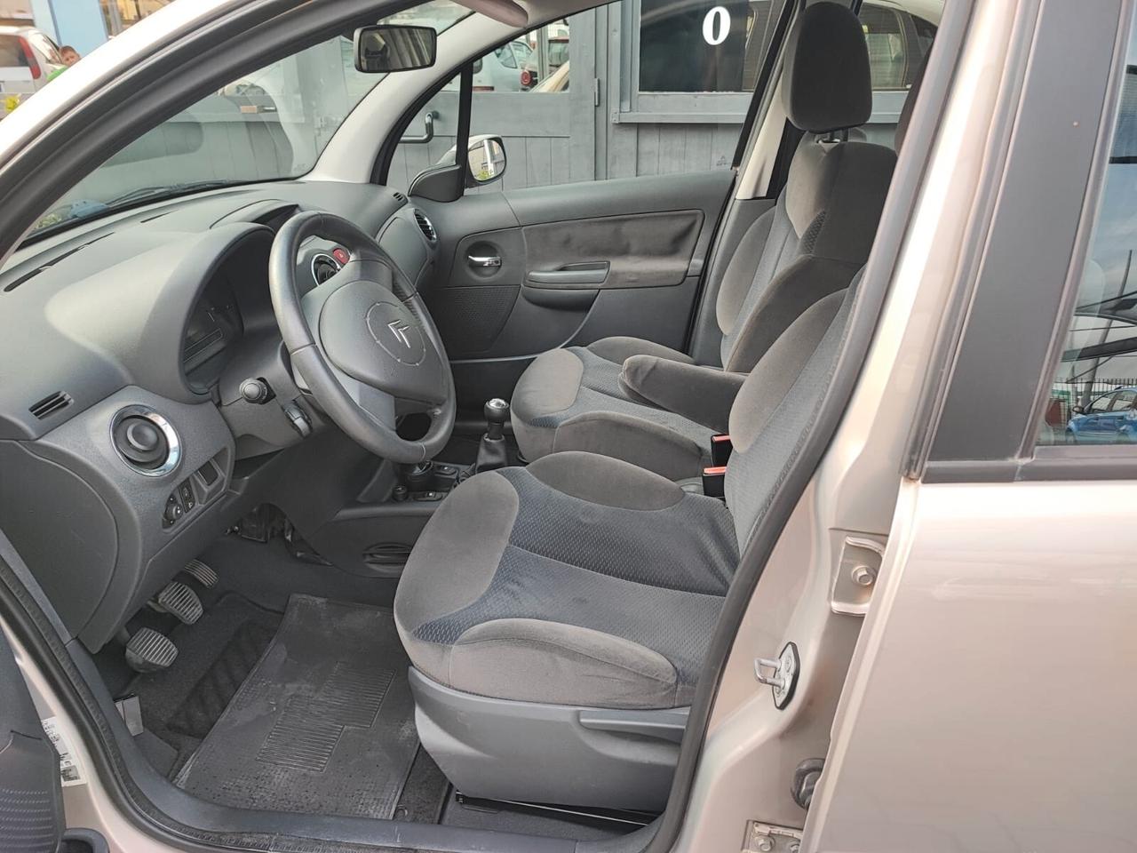 Citroen C3 1.1 Exclusive Style uni-pro