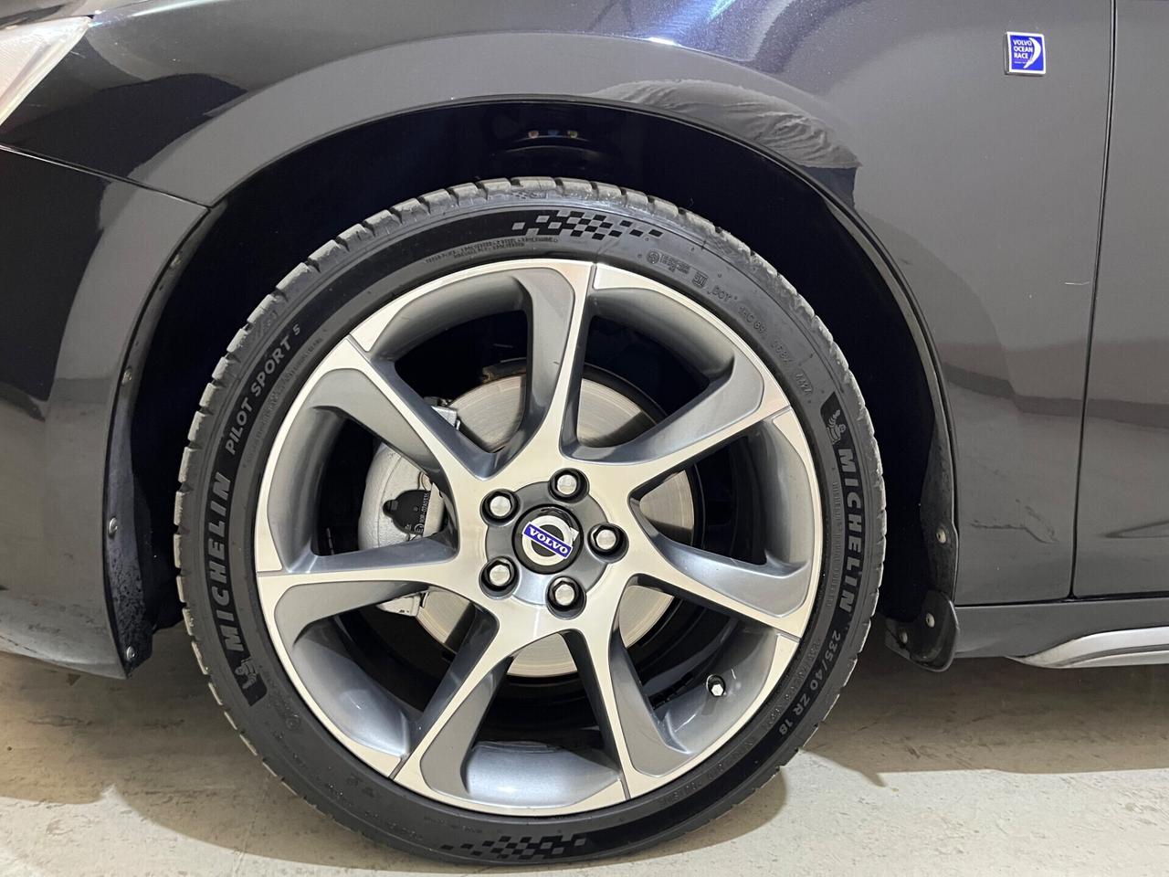 Volvo V60 D4 Geartronic Ocean Race