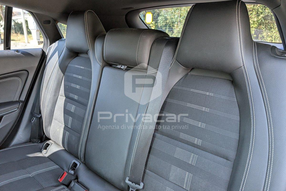 MERCEDES CLA 200 d Automatic Sport
