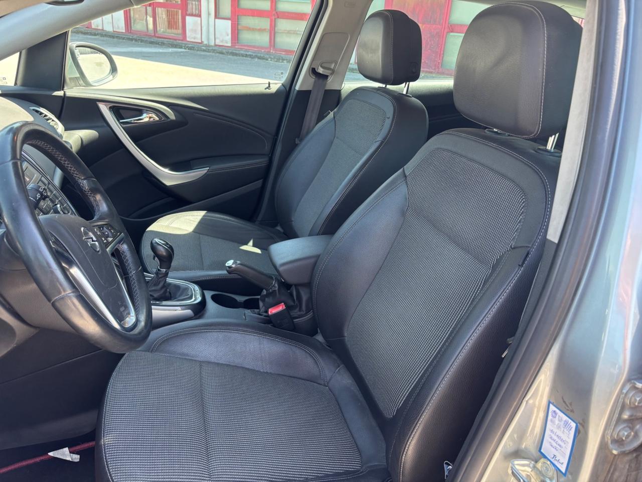 Opel Astra 1.7 CDTI 130CV Sports Tourer Cosmo