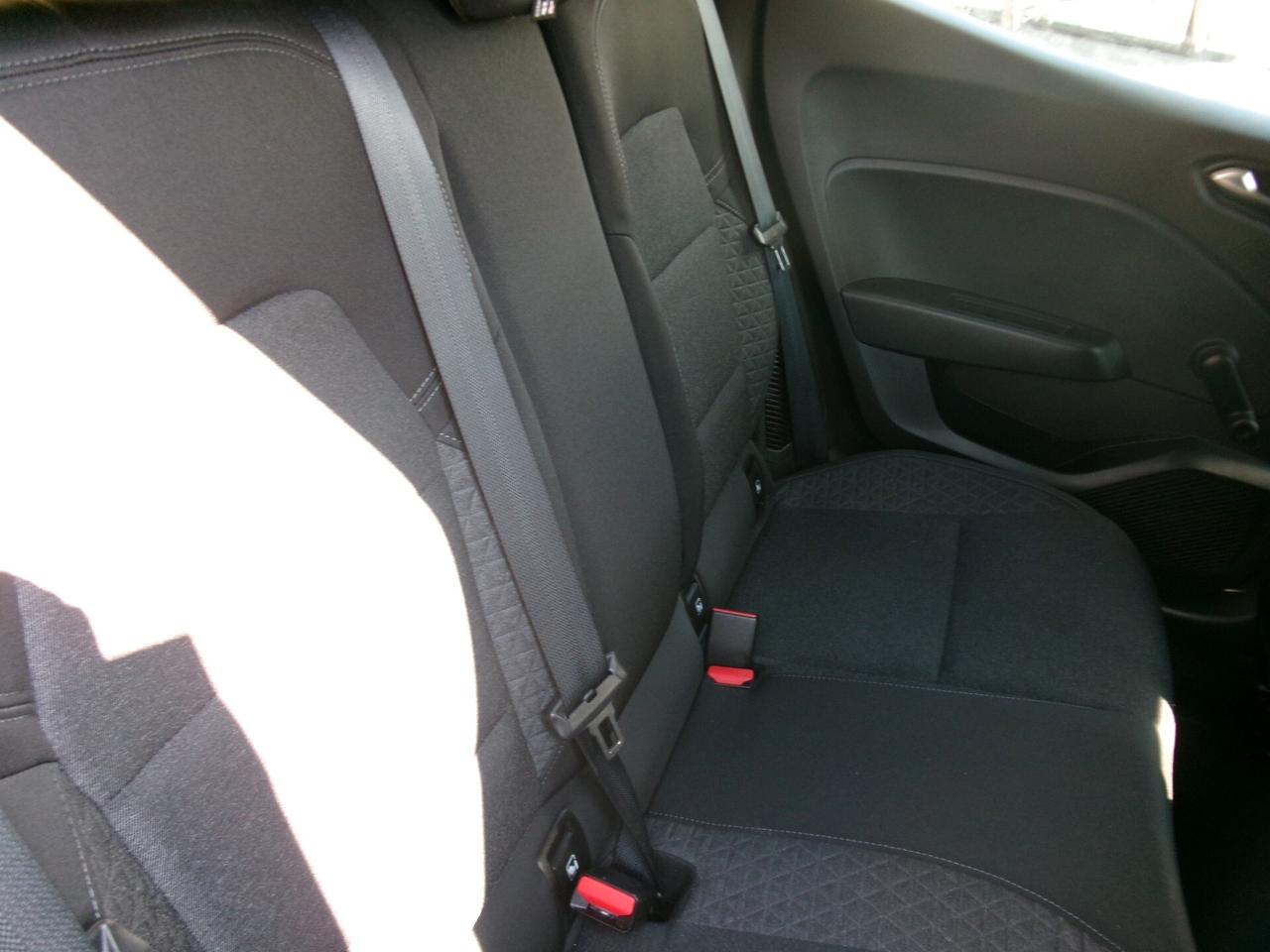 Renault Clio 1.6 E-TECH HYBRID/BENZINA AUTOMATICA