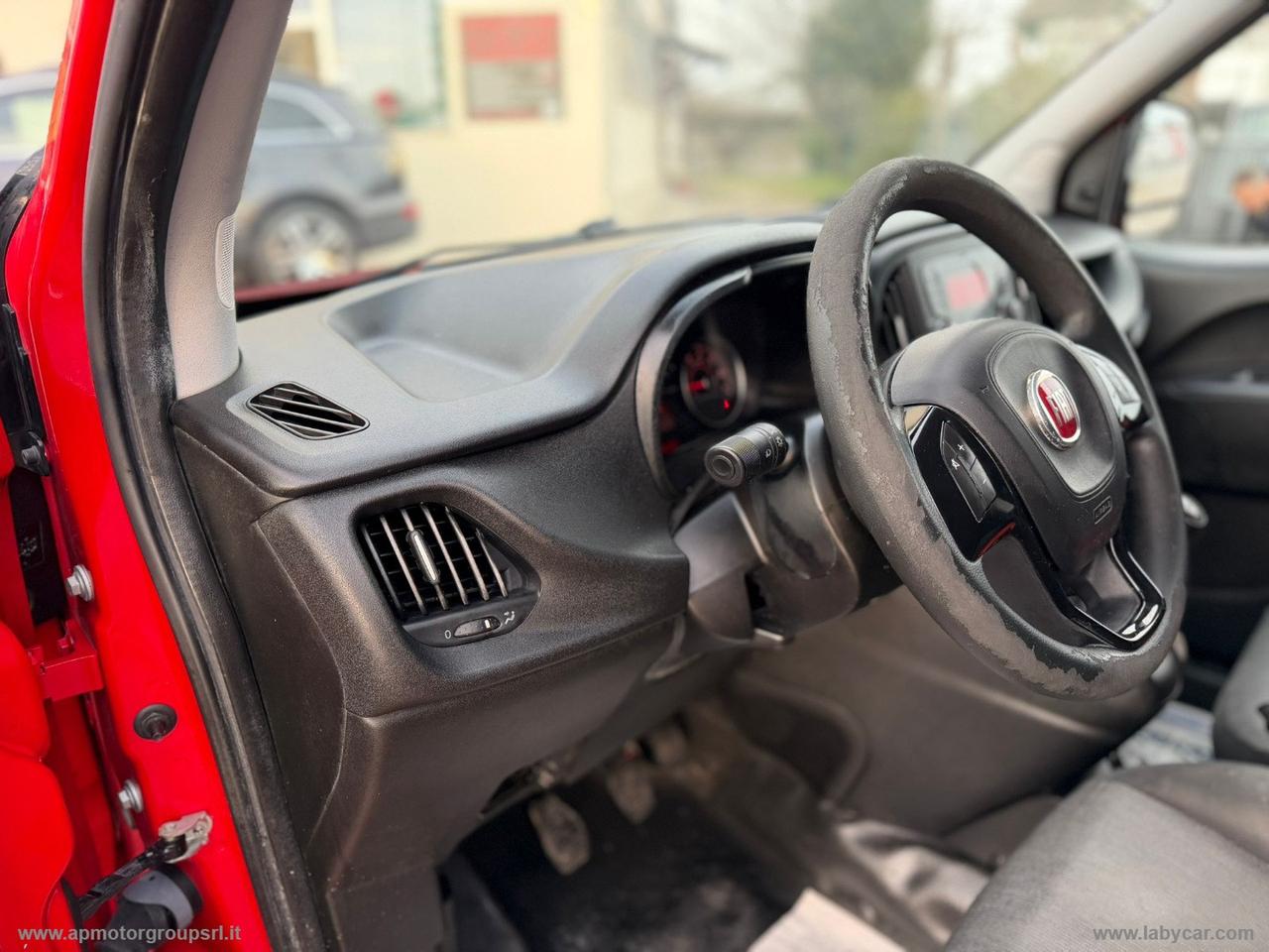 Doblò 1.6 MJT 90CV S&S PL-TN CARGO VETRATO