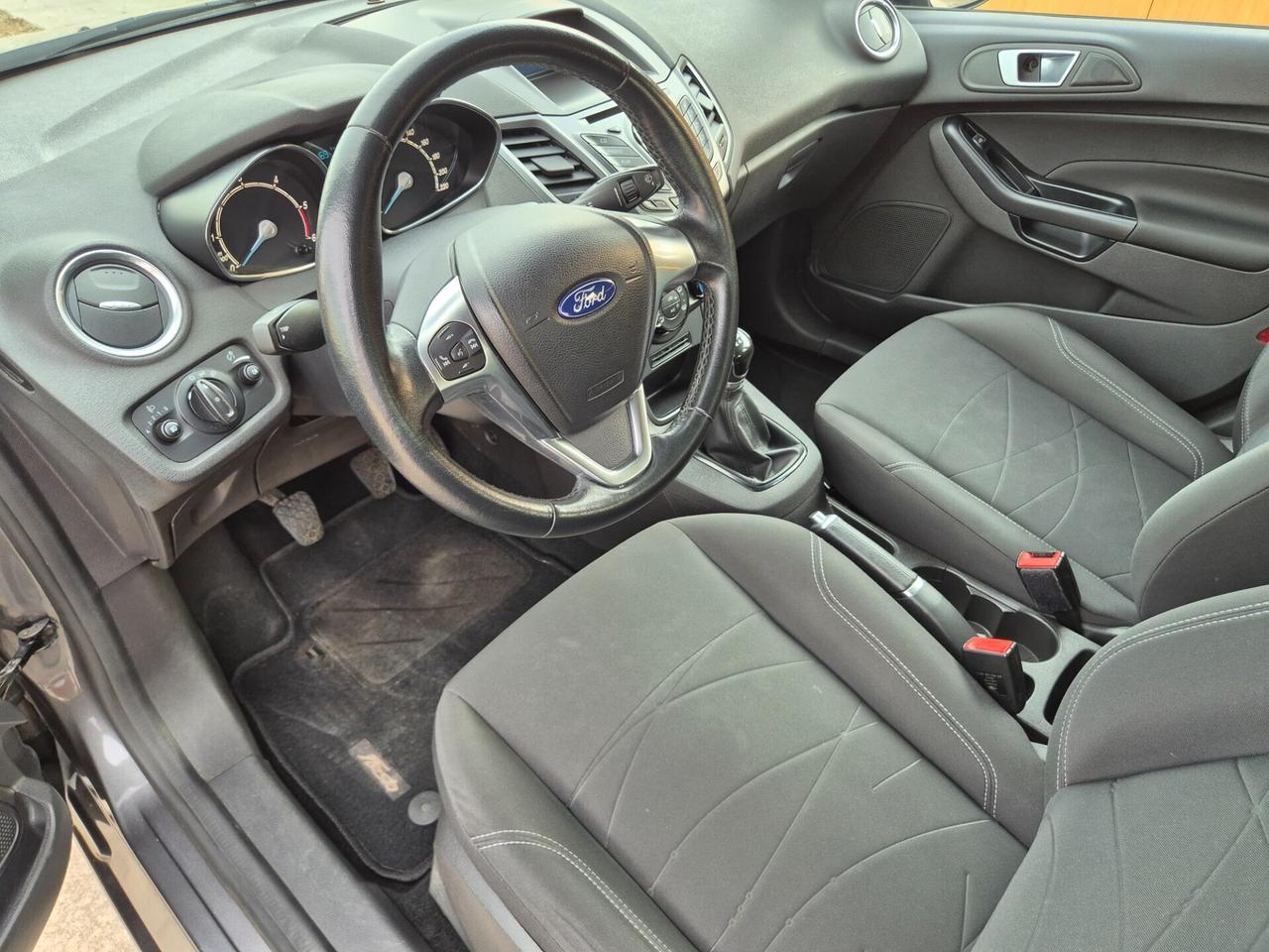 Ford Fiesta 1.5 TDCi 75CV 5 porte ST-Line