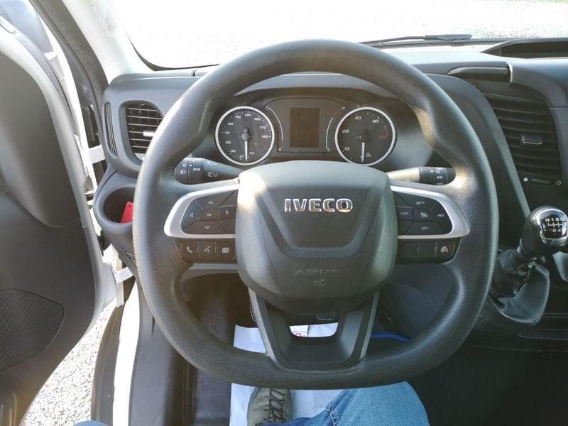 Iveco Daily 35C14H BTor 2.3 HPT Furgone con pedana idraulica