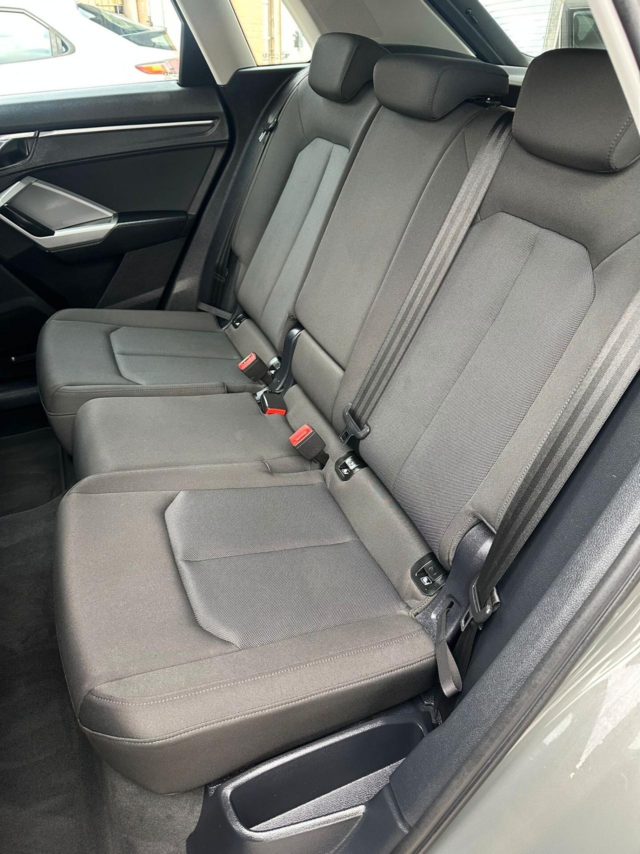 Audi Q3 35 TDI S tronic 2.0 150 CV Advanced FARI MATRIX