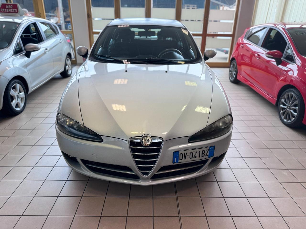 Alfa Romeo 147 1.9 JTD (120) 5 porte Distinctive
