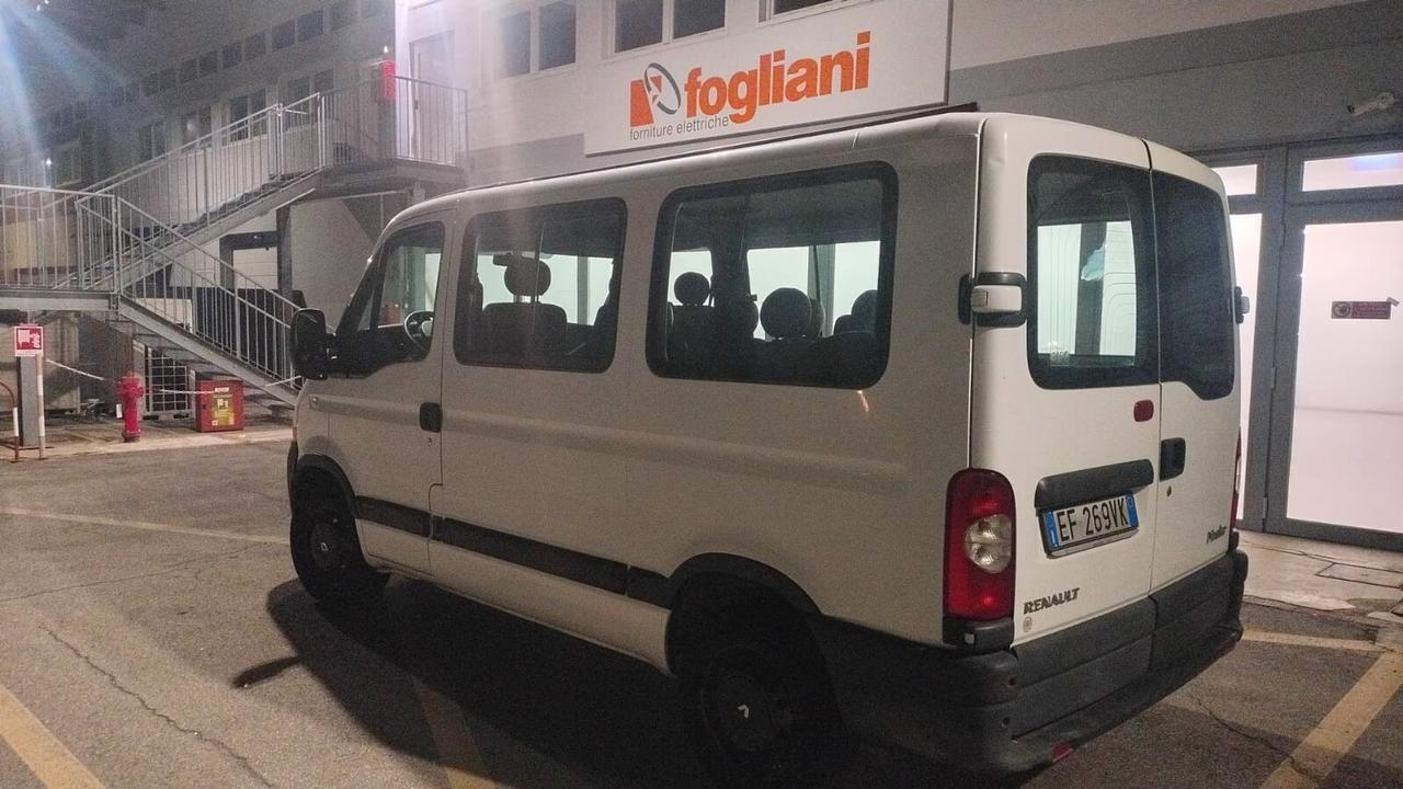 Renault master 9 posti