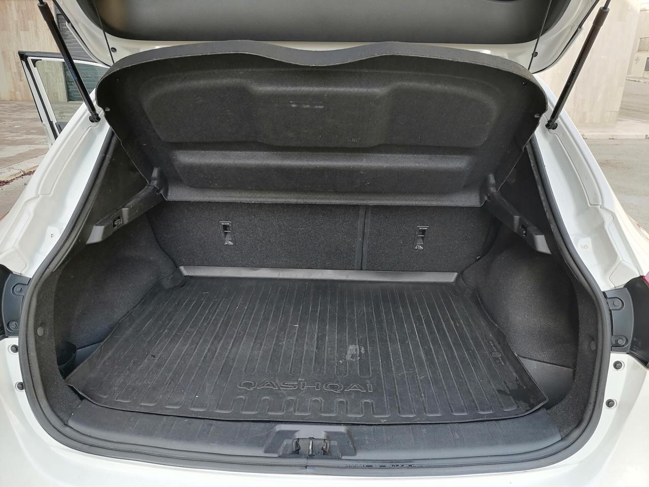 Nissan Qashqai 1.5 dCi DPF TEKNA TETTO FULL