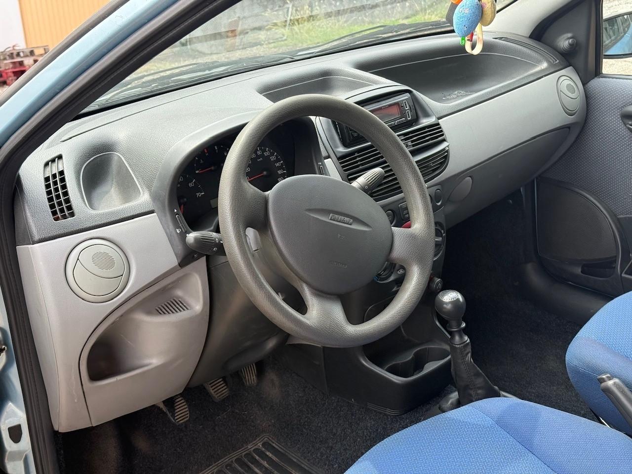 Fiat Punto 1.2i 16V cat 5 porte ELX