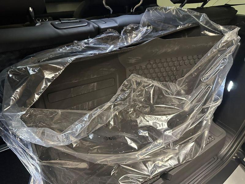 Land Rover Defender Defender 110 3.0D I6 200 CV AWD Auto S