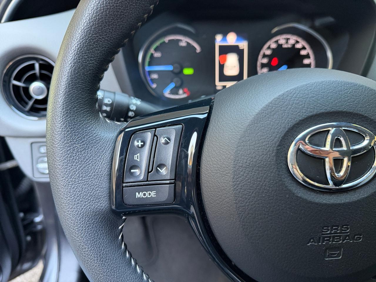Toyota Yaris 5 Porte Yaris 5p 1.5h Active my18 "KM 42400 !!!"
