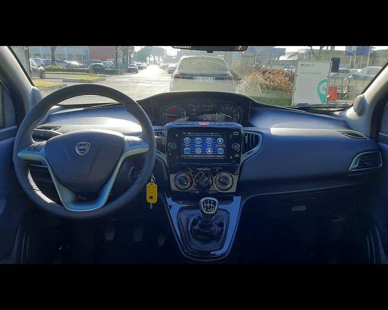 Lancia Ypsilon 1.0 FireFly 5 porte S&S Hybrid Gold Plus