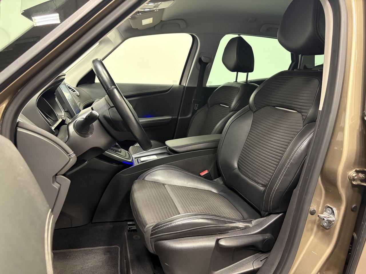 RENAULT SCENIC 1.5 DCI EDC ENERGY INTENS