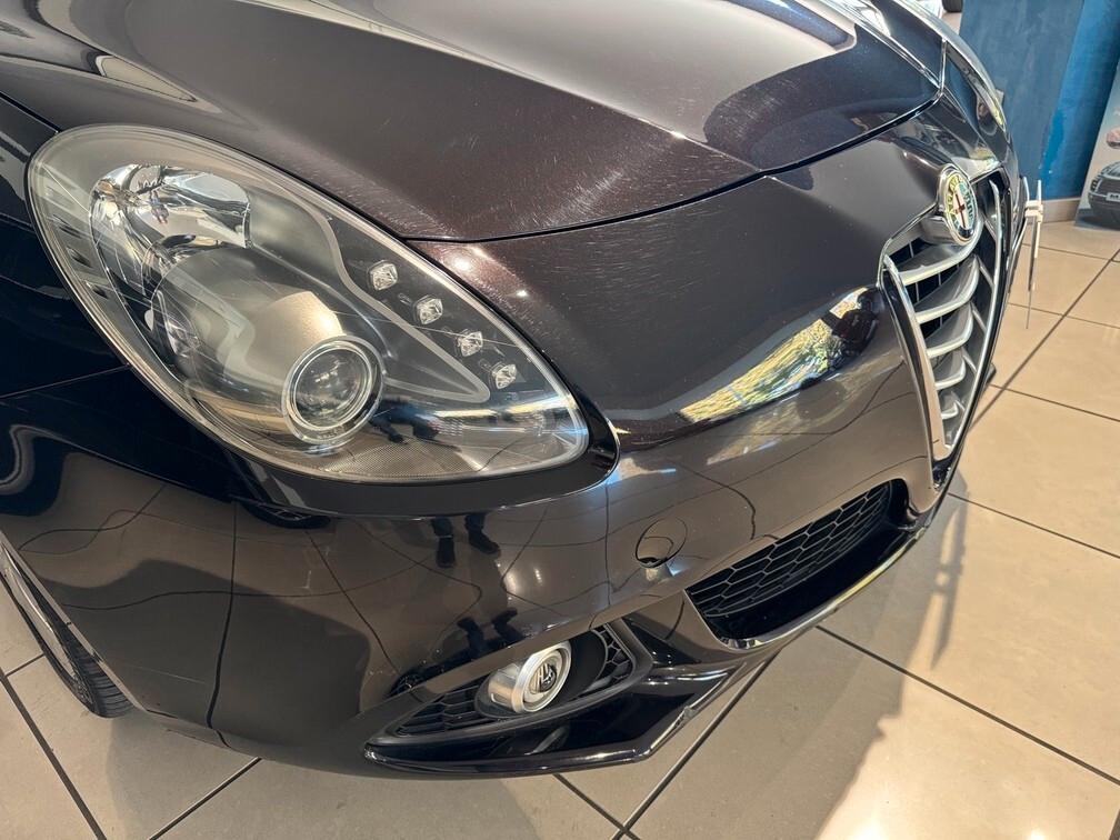 Alfa Romeo Giulietta 1.6 jtdm Exclusive Led Touch 17" Neopat