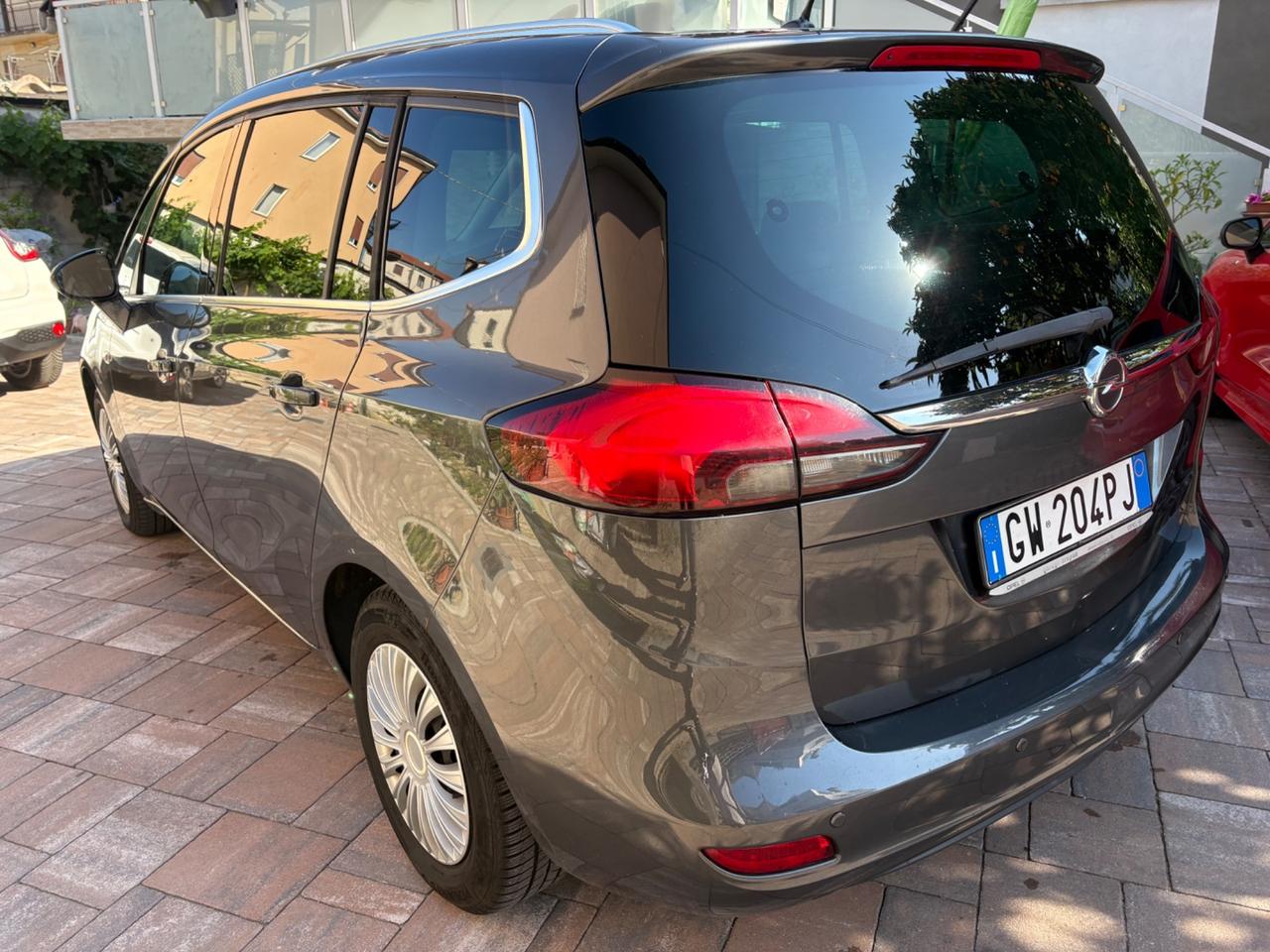 Opel Zafira Tourer 2.0 CDTi 7 posti pronta uso